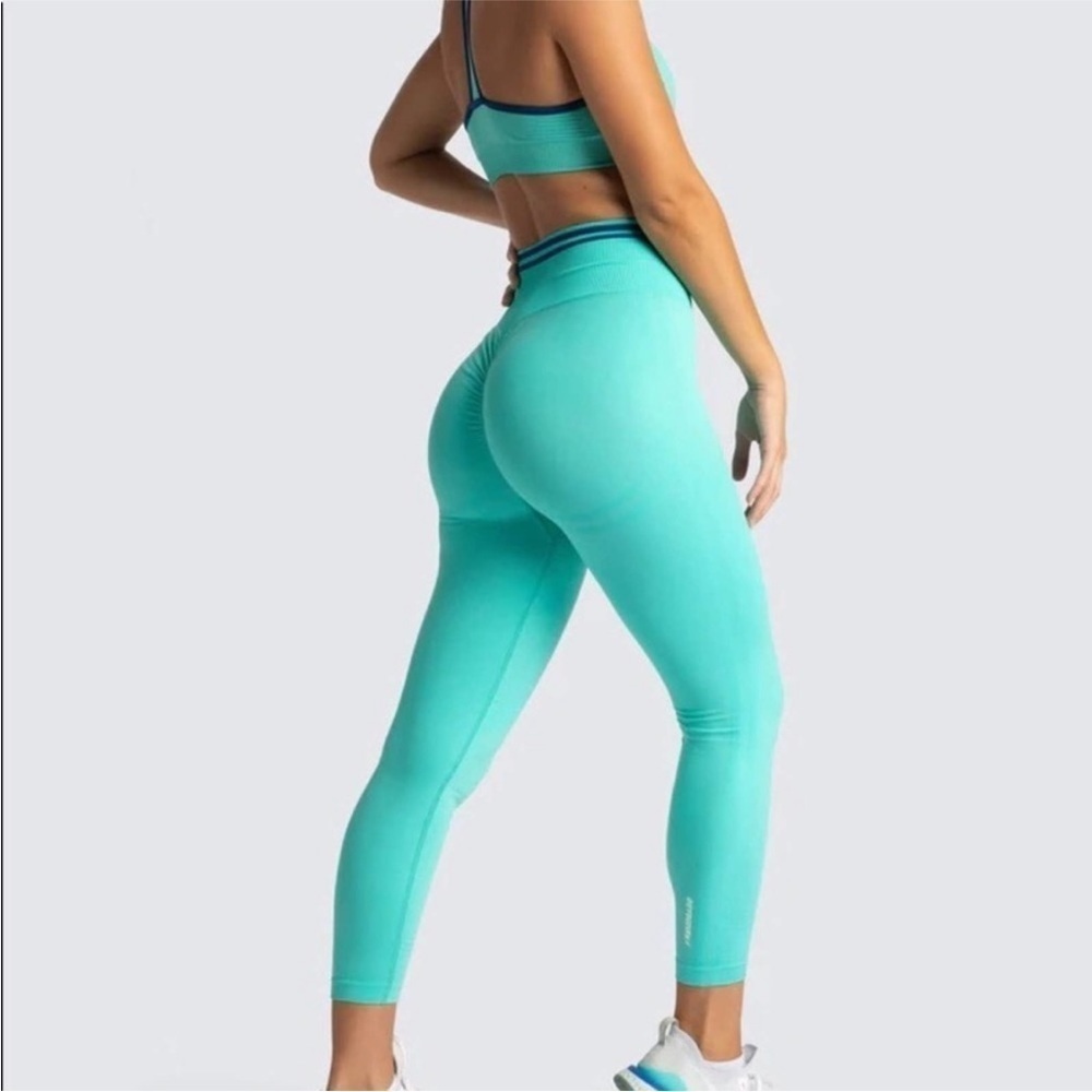 DoYouEven Scrunch Seamless Leggings Mint Aqua Size Small